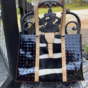 Designer Arcadia handbag, genuine Patent Leather made in Italy